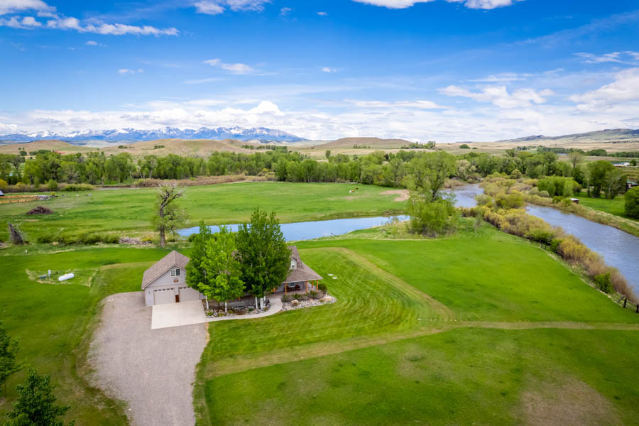Trout House Vacation Rental Home on the Shields River