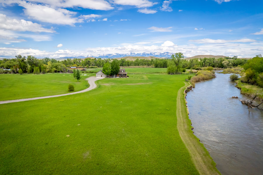 Trout House Vacation Rental Home on the Shields River