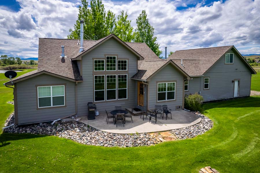 Vacation Rental Home with private river access Trout House