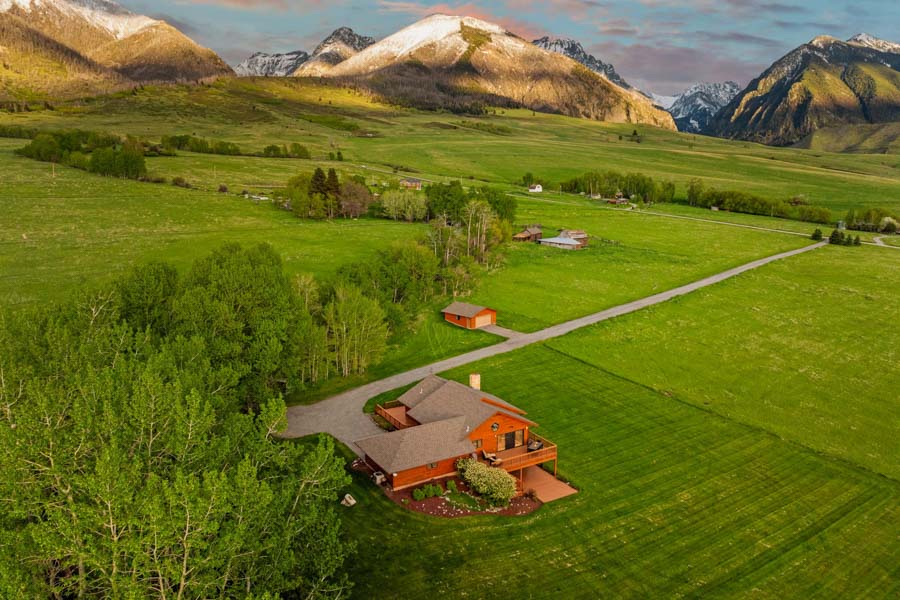 Valley View Lodge Vacation Rental Home in Paradise Valley drone