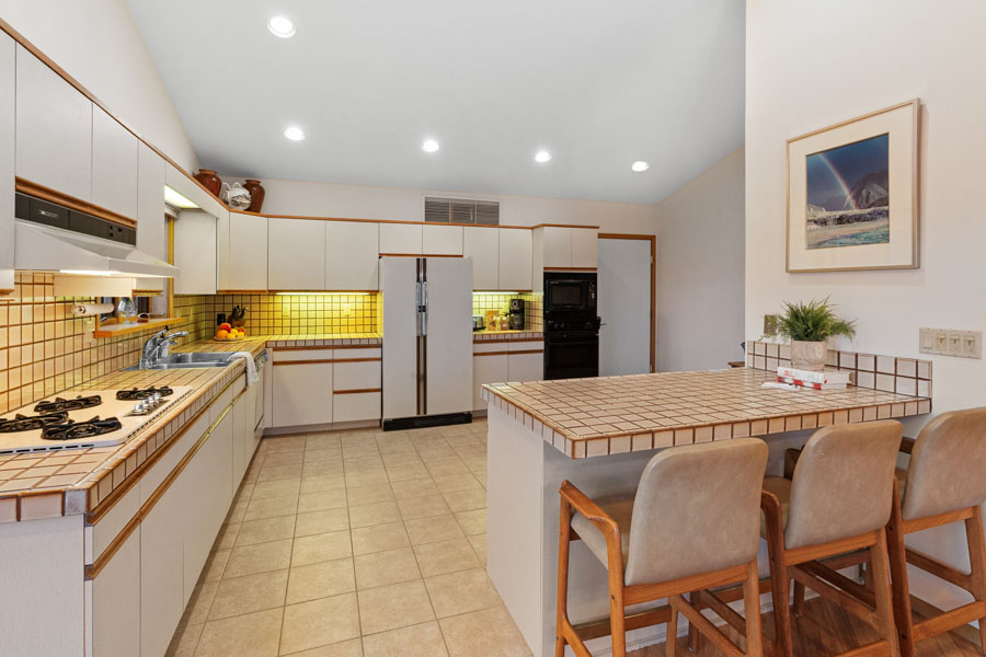 Livingston Montana Vacation Rental Home Valley View Lodge kitchen