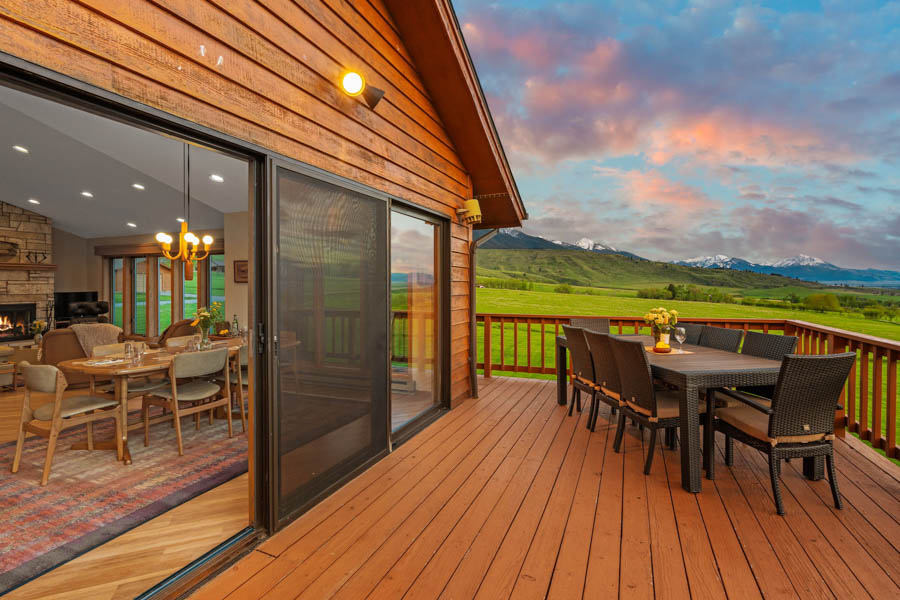 Livingston Montana Vacation Rental Home Valley View Lodge deck