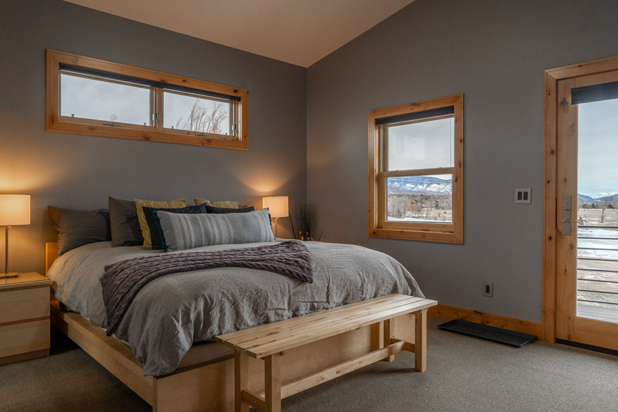 Yellowstone River Vacation Rental room