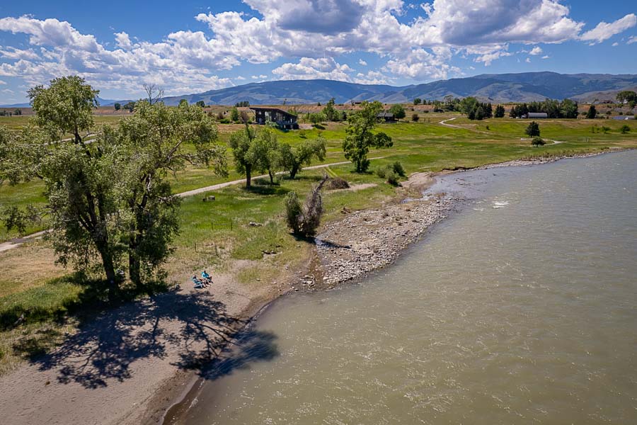 Yellowstone River Vacation Rental beach