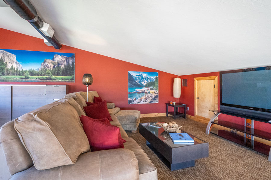 Yellowstone Beach Club vacation home loft