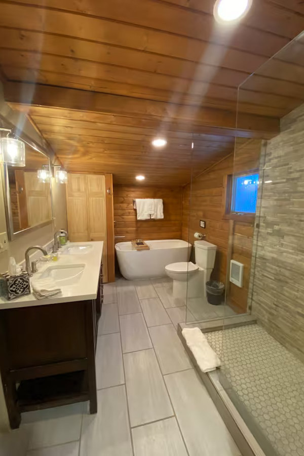 Creekside Cabin at Erik's Ranch