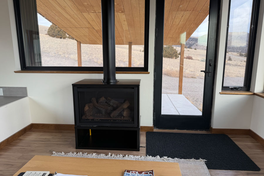 Elsa's House Erik's Ranch