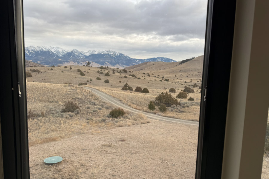 Erik's Ranch &amp; Retreat Meredith's House view